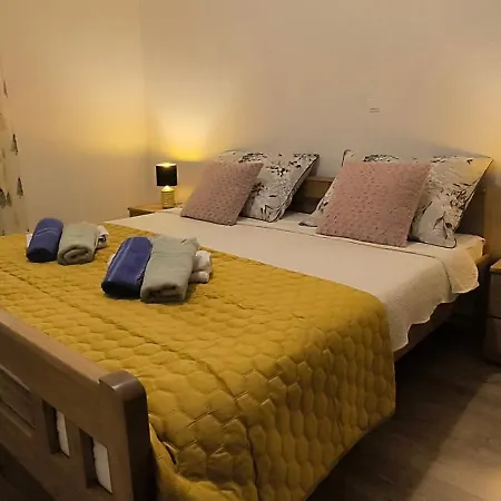 Maja - 3 Bedrooms *