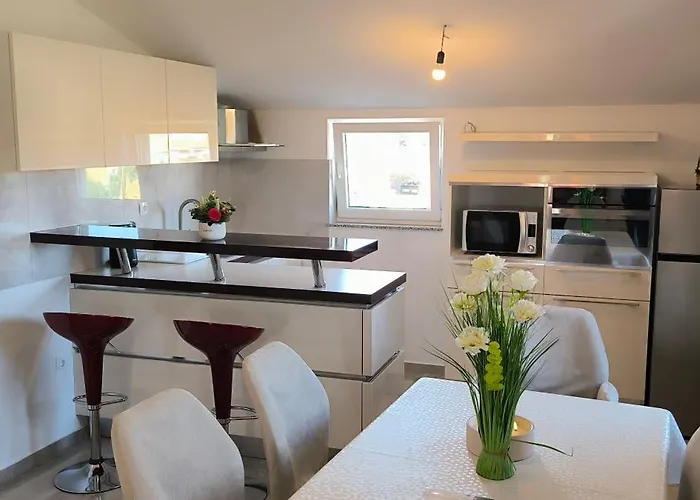 Appartement Maja - 3 Bedrooms *