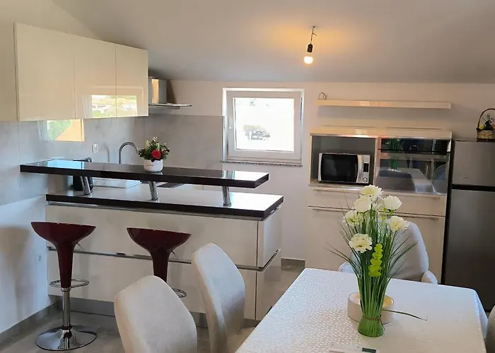 Maja - 3 Bedrooms Galovac (Zadar)