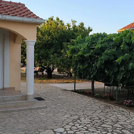 Apartment Maja - 3 Bedrooms Galovac (Zadar)
