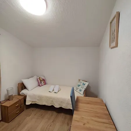 Maja - 3 Bedrooms * Galovac (Zadar)