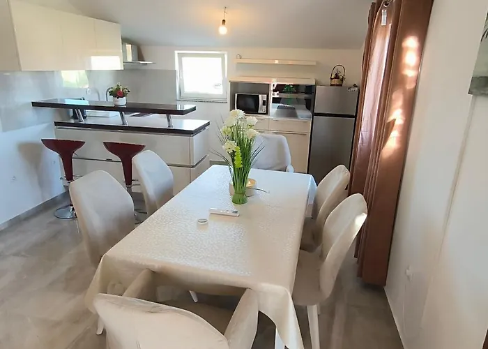 Maja - 3 Bedrooms Galovac (Zadar)